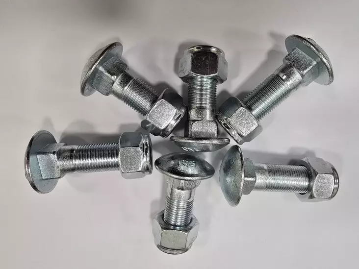 Lukkokantapultti 18x1,5x60 10.9 - Tieterän kiinnityspultit ja mutterit - P18X15X60 - 1